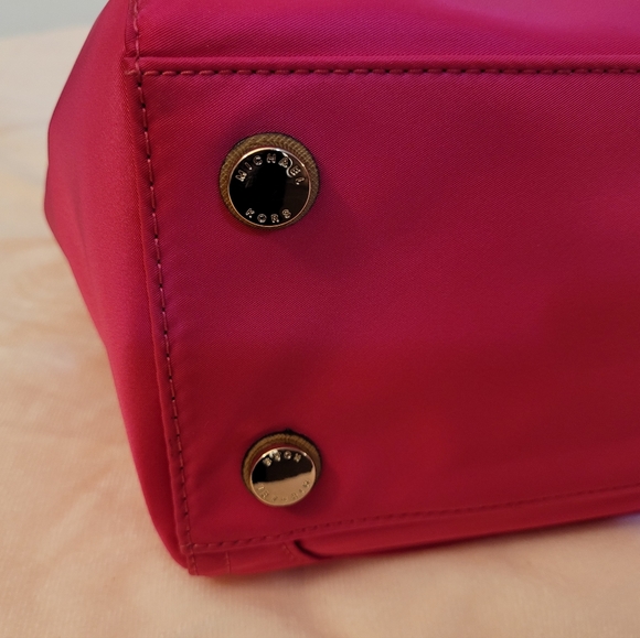 Michael Kors Pink Bag 💖 - Picture 5 of 10